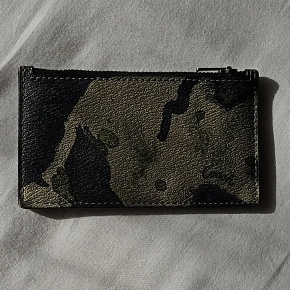 Coach Wallet - Picture 2 of 8